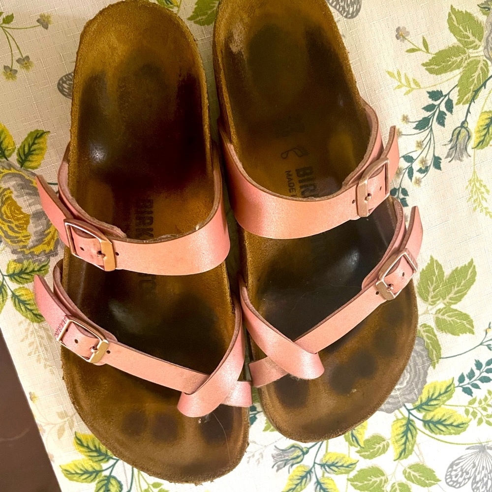 Birkenstock Sandals in Rose Gold size 37
